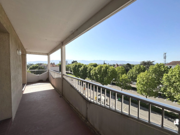 Appartement 5 pièces à vendre à Romans-sur-Isère avec terrasse et garage