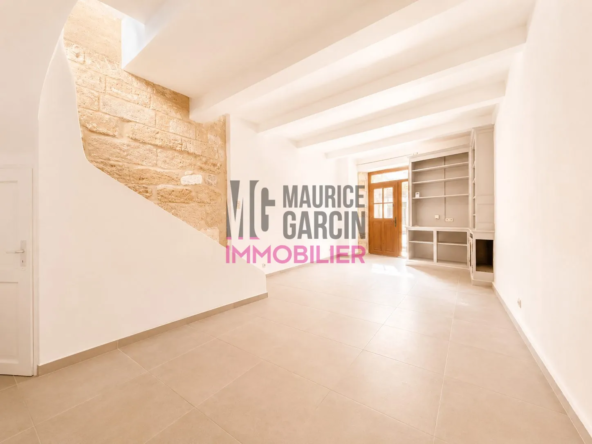 VENTE ACHAT IMMOBILIER MAISON DE VILLE VILLAGE CAVAILLON LUBERON 2 CHAMBRES PIERRES MAURICE GARCIN FLORENE TOLEDO Charmante maison en pierre de 83 m² à Cavaillon avec terrasse