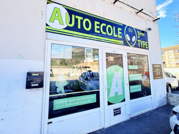 Local commercial à vendre à Sisteron de 53 m² avec revenu locatif immédiat