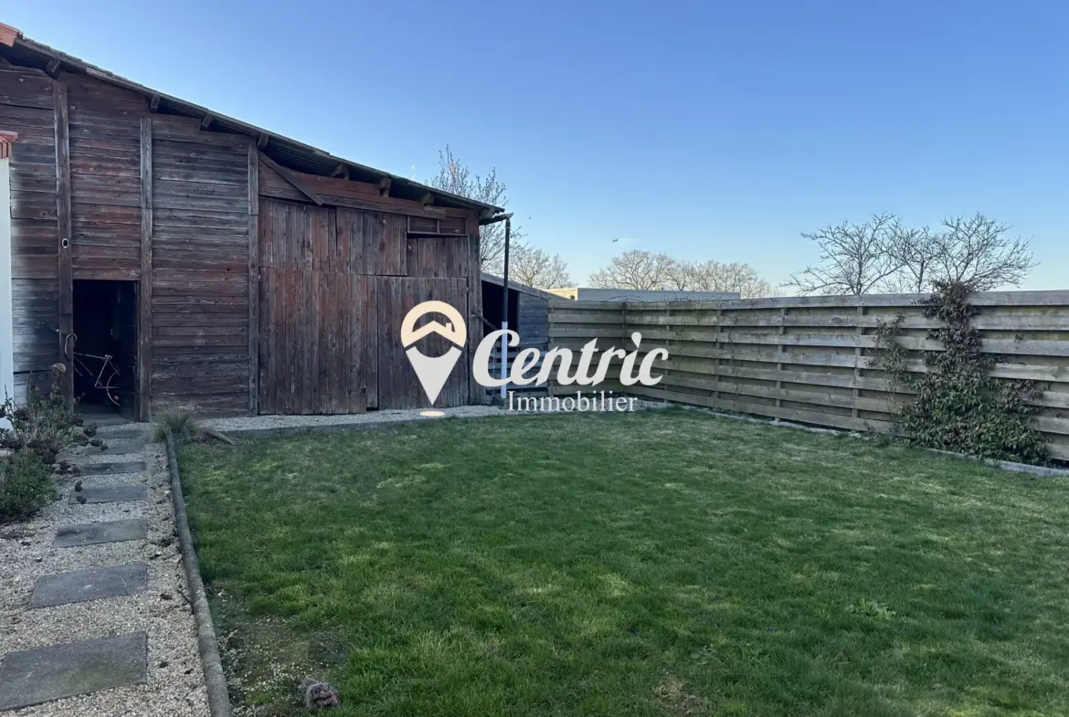 Maison rénovée à Bressuire de 108 m² avec garage et terrain clos 