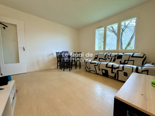 Appartement de 53 m² à Saint-Egrève secteur Mairie avec fort potentiel