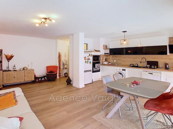Achat appartement 3 pièces lumineux à Juan-les-Pins avec terrasse