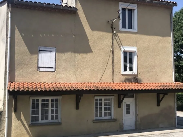Maison à rénover à Labruguière avec grand terrain et piscine