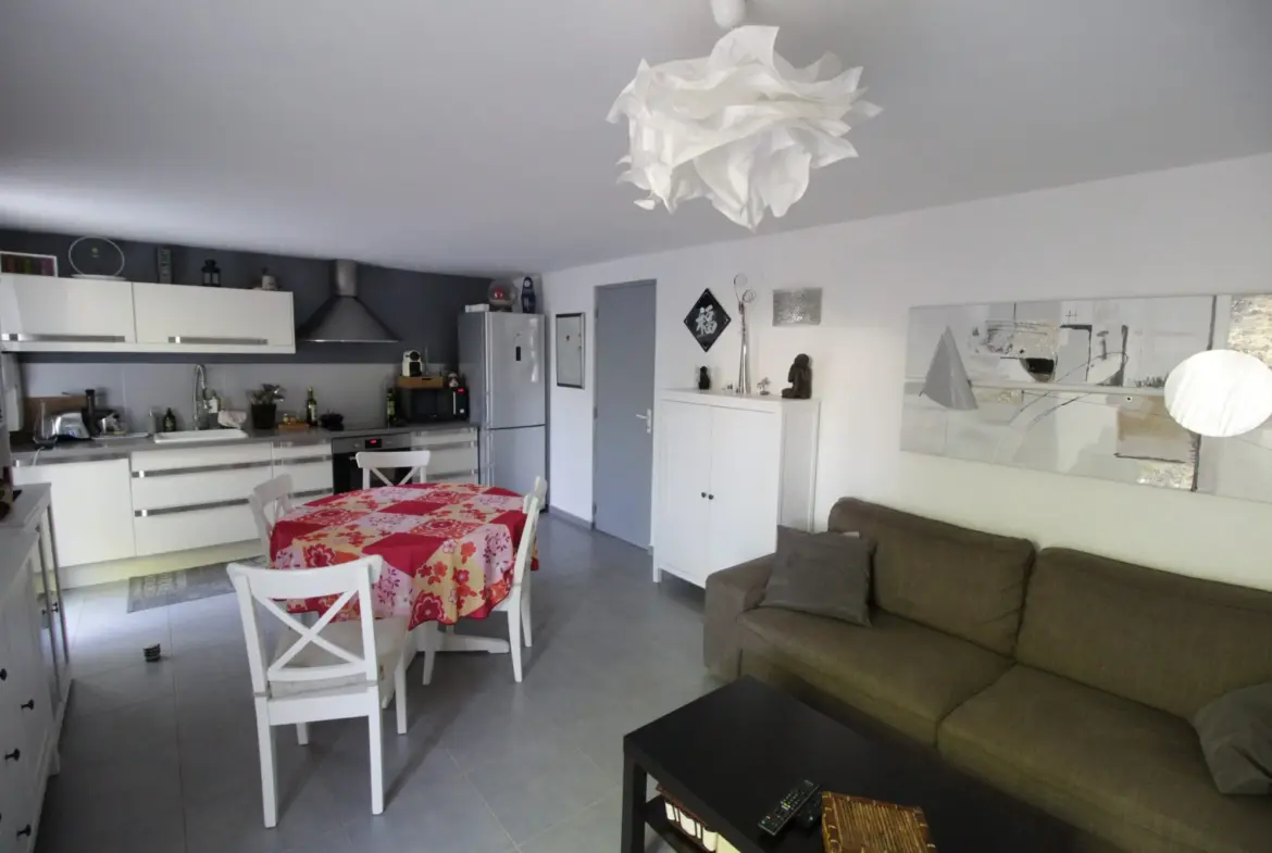 Appartement T2 Loué avec Jardin et Garage au Luc en Provence 