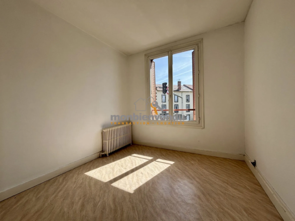 Appartement T2 à rénover de 47 m² au cœur d'Aurillac, idéal pour investissement ou résidence principale