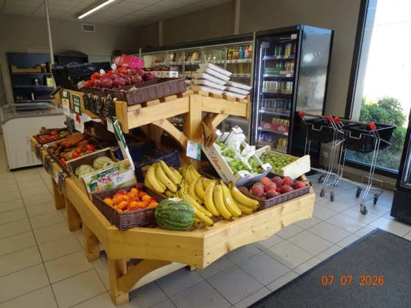 Superette à Redynamiser de 110 m² à Pipriac - Opportunité de Reconversion