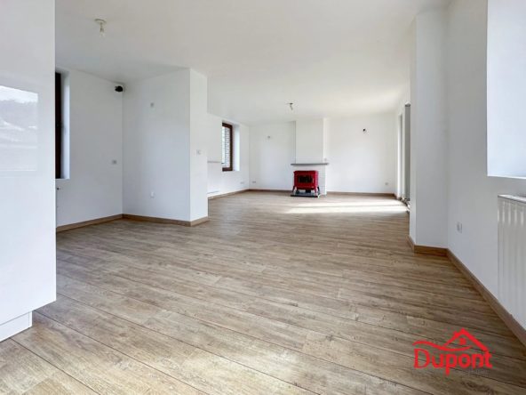 Maison 3 chambres avec jardin et terrain constructible à Laifour