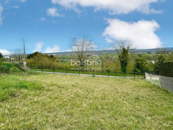 Terrain constructible à Tourville-la-Rivière avec permis en place et vue imprenable