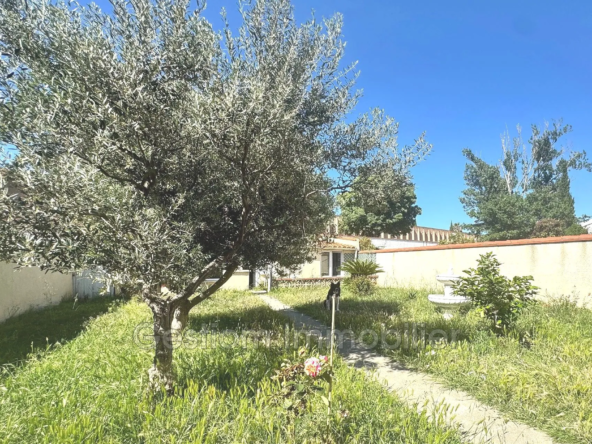 A vendre maison 3 chambres avec jardin à Perpignan dans le quartier Catalunya
