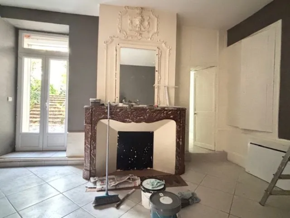 Appartement T3 avec jardin et stationnement à Doué-en-Anjou