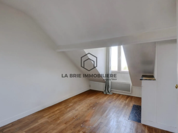 Appartement T1 à Créteil-Eglise avec cave et cuisine indépendante