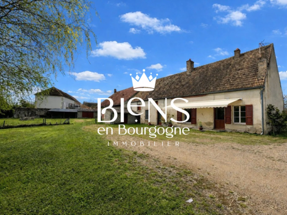Maison à rénover avec grand terrain et dépendances à Beaune