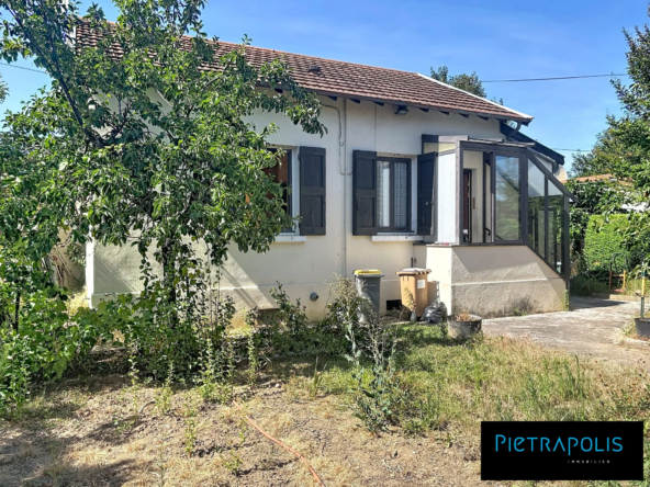 Maison à vendre avec grand terrain à Villefranche-sur-Saône - Opportunité de rénovation
