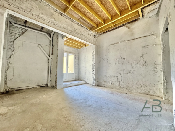 Appartement à vendre à Lille, 38,63 m² avec terrasse et rénovations récentes