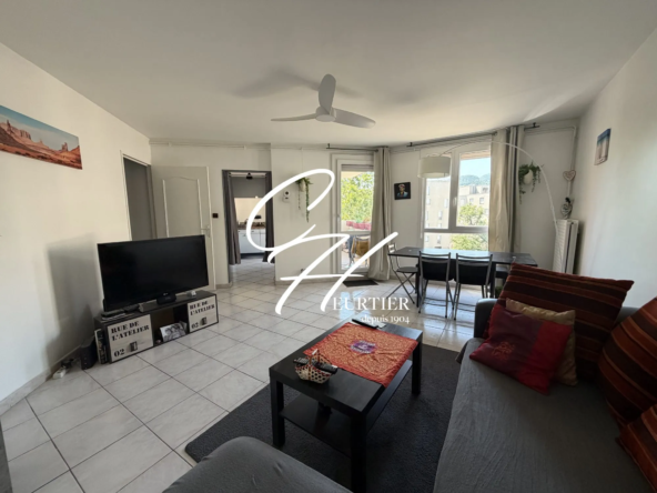 Appartement T4 lumineux avec balcon et vue sur Vercors à Fontaine