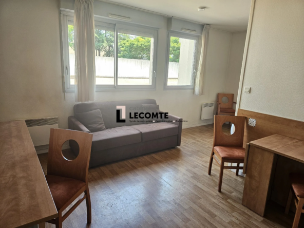 Appartement T1 Bis de 30 m² à vendre à Rennes avec parking et proximité universités