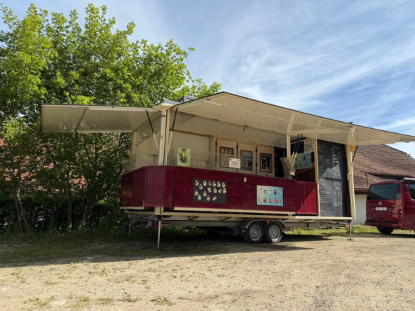 Food Truck entièrement équipé à vendre à Neuchâtel – Idéal pour restauration mobile