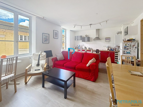 A vendre appartement traversant de 87 m² à Tarare avec ascenseur et 3 chambres