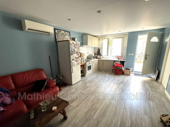 Appartement 2 pièces à Nîmes Placette en bon état avec location en cours