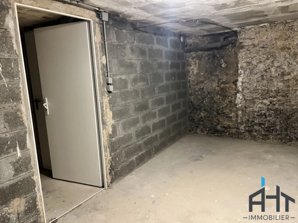 Cave spacieuse à vendre près du métro Daumesnil à Paris 12ème