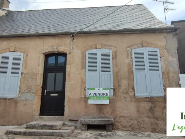 Maison ancienne de caractère à Château-Chinon – Potentiel de rénovation