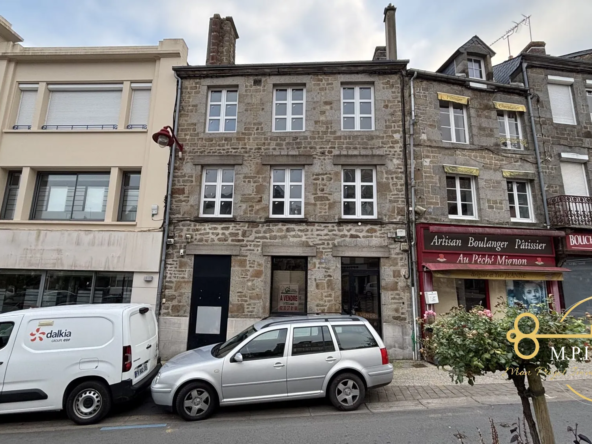 Immeuble à vendre au centre-ville de La Ferté-Macé – Opportunité à saisir