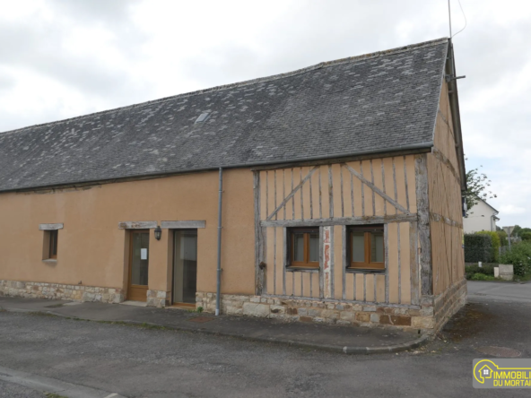 Ancien local à rénover en maison de plain-pied à Saint-Georges-de-Rouelley 50720