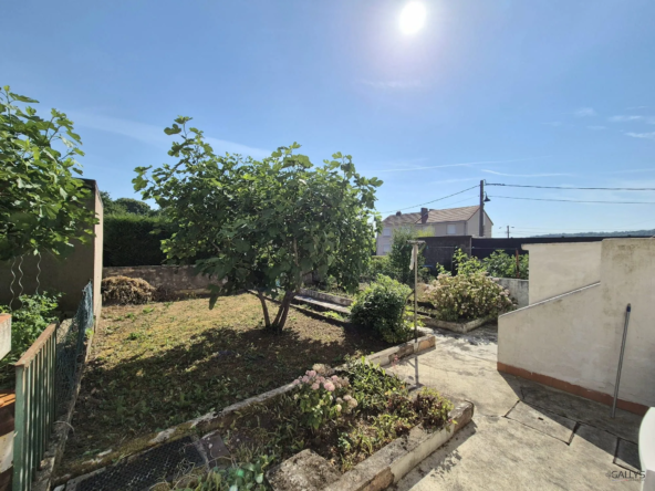 Charmante maison de 80m² avec garage et terrasse dans quartier résidentiel calme