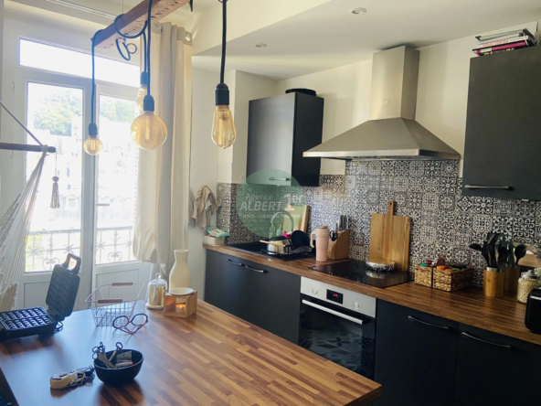 Appartement T2 de charme à Le Havre avec cave et garage, faible copropriété