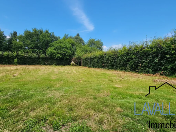 Terrain constructible à Pierregot, proche d'Amiens, 1429 m² au prix de 75 000 €