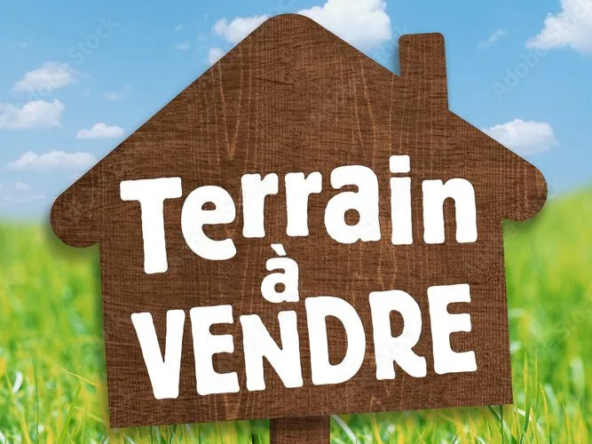 Terrain à vendre de 743 m² à Bellebat, hors lotissement, idéal pour construire