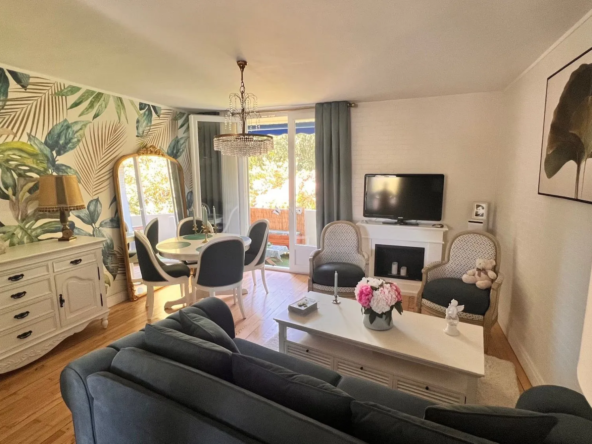A vendre appartement T2 rénové à Chamalières avec balcon, cave et ascenseur