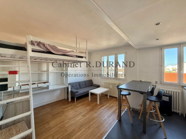 Studio en vente à Colombes, 30,20 m², secteur pavillonnaire, proche gare et commerces
