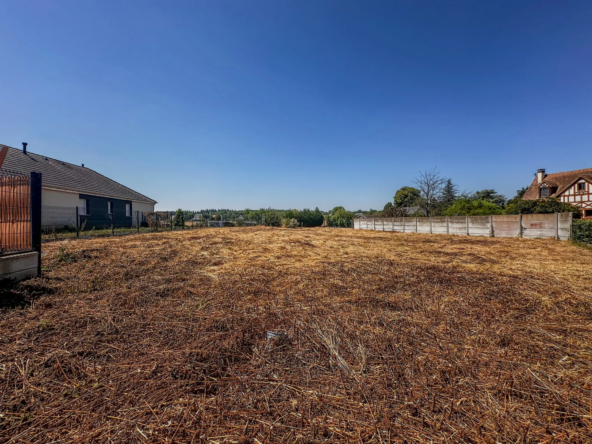 Terrain à bâtir de 1261 m² proche Louviers et Évreux - Calme et potentiel