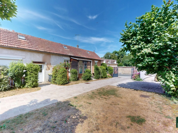 Ensemble immobilier à rénover au cœur de Lèves, avec potentiel d’investissement et de développement