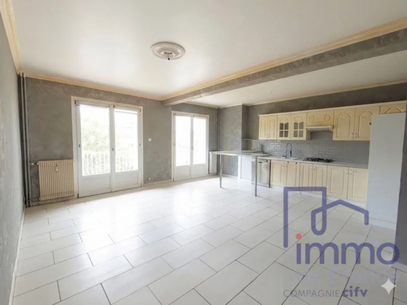 Appartement T3 lumineux avec balcon, garage et cave au Puy-en-Velay