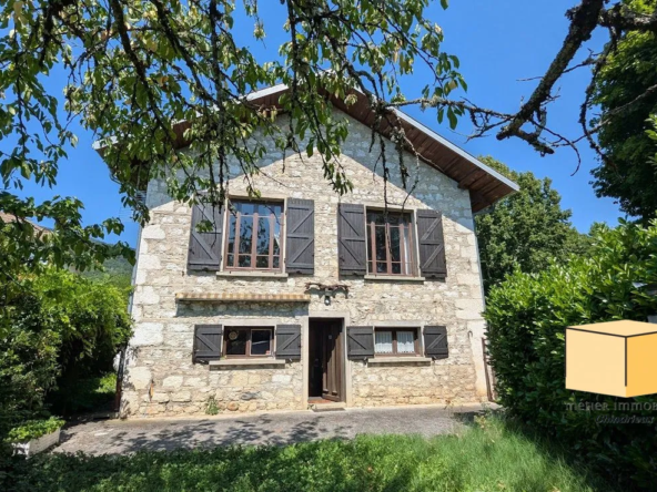 Maison de campagne à Valromey-sur-Séran avec grand potentiel de rénovation
