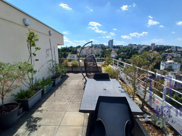 Appartement T6 avec terrasse et garage à Saint-Étienne Centre
