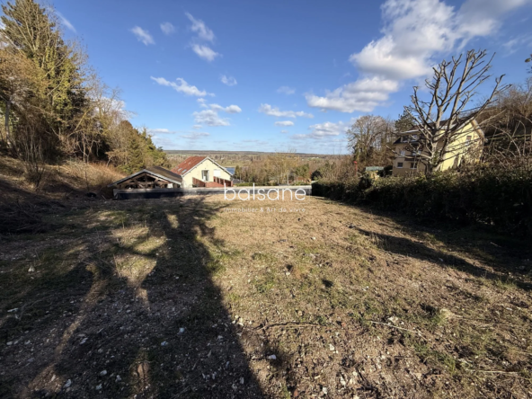 Terrain à vendre avec vue sur la Seine à La Bouille - Opportunité rare