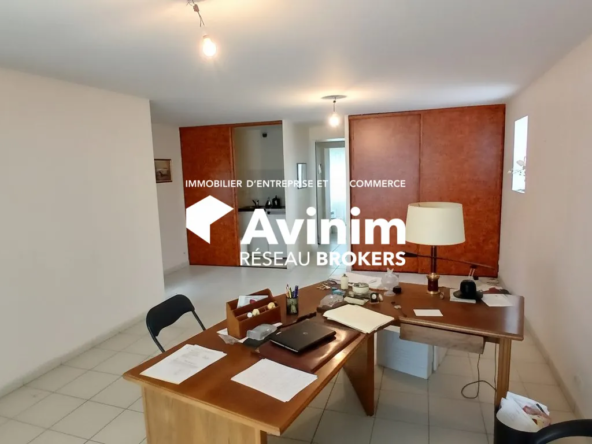 A vendre bureaux de 66 m² à Fleury-les-Aubrais proche gare SNCF