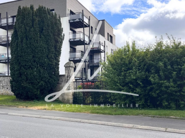 Appartement F2 avec balcon sud à Montmorency - Très bon état et parking inclus