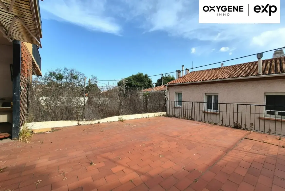 Appartement traversant de 90 m² avec grande terrasse à Perpignan 