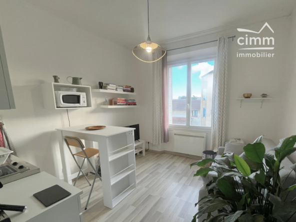 Appartement T2 à Fontaine – Opportunité d'investissement ou résidence principale