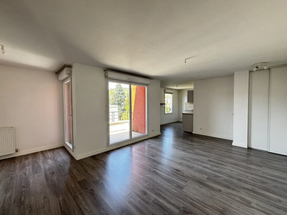 Appartement T2 bis avec terrasse à Clermont-Ferrand, calme et proche du centre-ville
