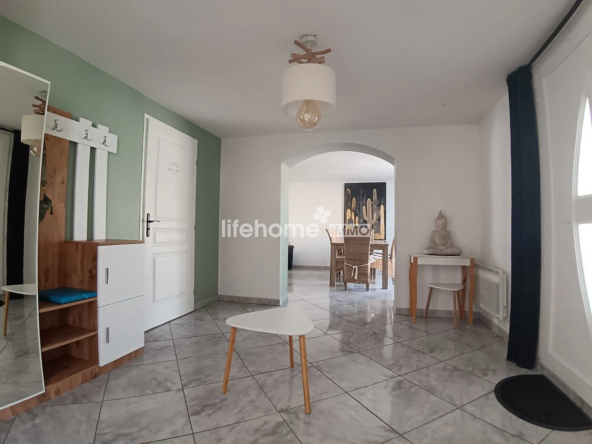 Maison familiale moderne de plus de 160 m² avec terrasse à vendre à Ahun