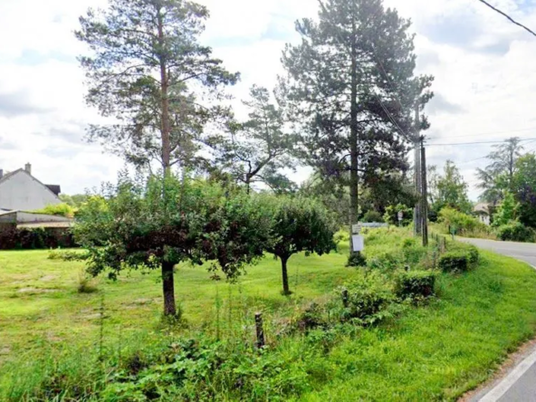 Terrain constructible de 951 m² à Mont-Près-Chambord pour votre projet immobilier