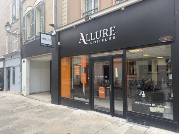 Salon de coiffure à vendre en centre-ville de Troyes avec forte visibilité et clientèle fidèle