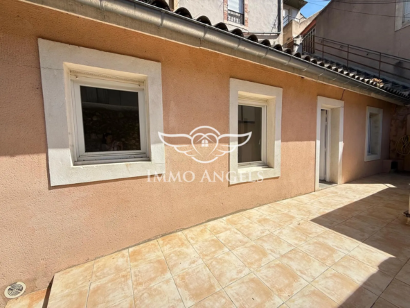 Studio de 26 m² avec cour privative à vendre à Nîmes proche Jardins de la Fontaine