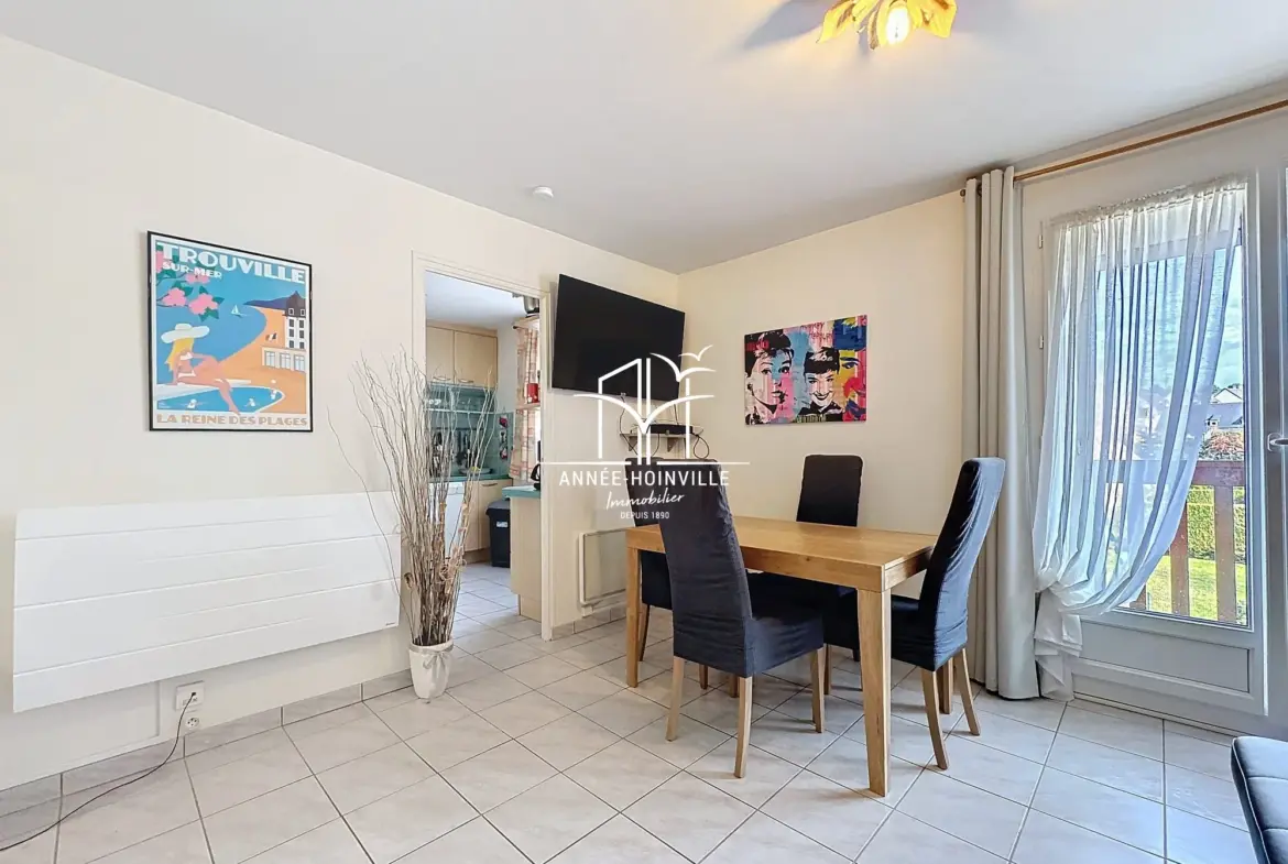 Appartement T2 lumineux avec balcon, parking à Touques proche Trouville-sur-Mer 
