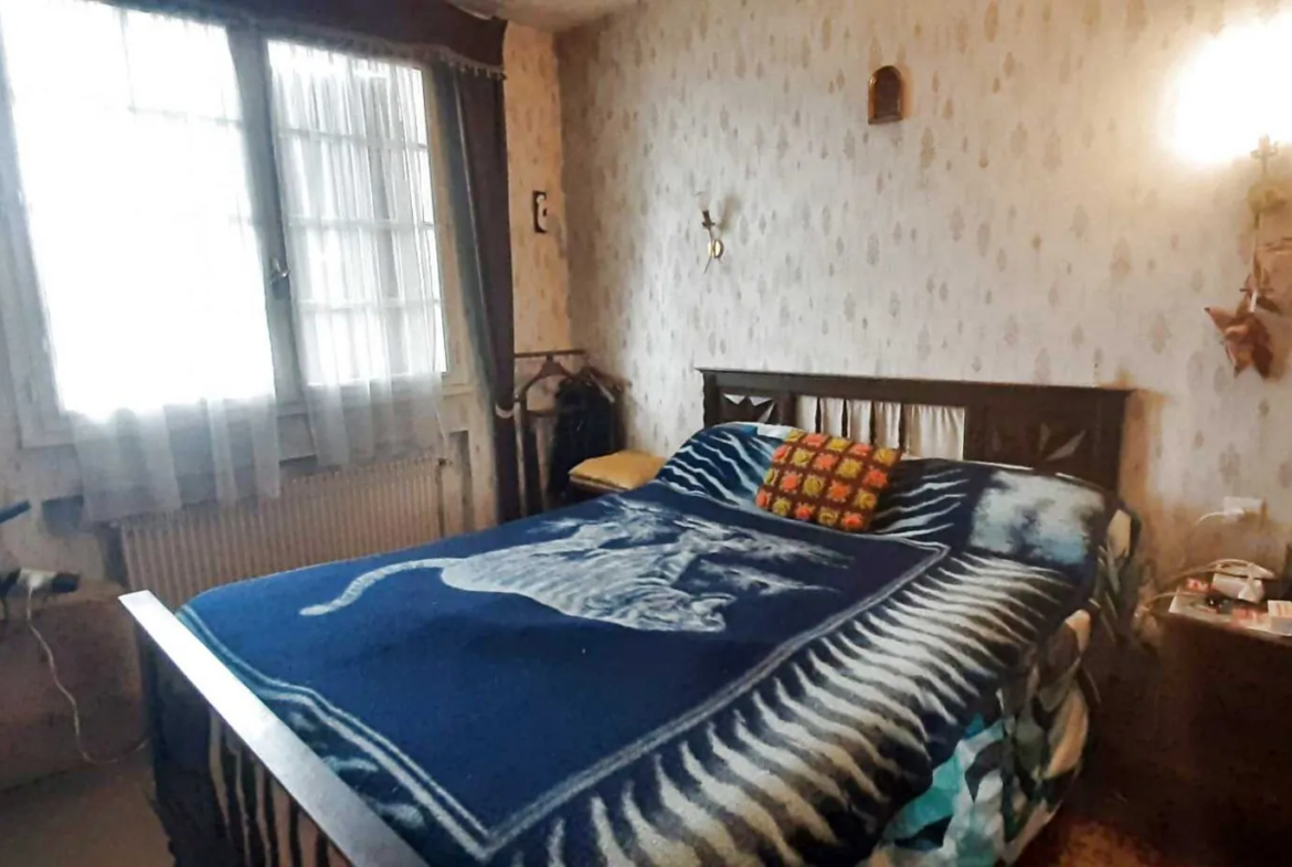 Grande maison familiale de 215 m² à Bazas avec studio et jardin 